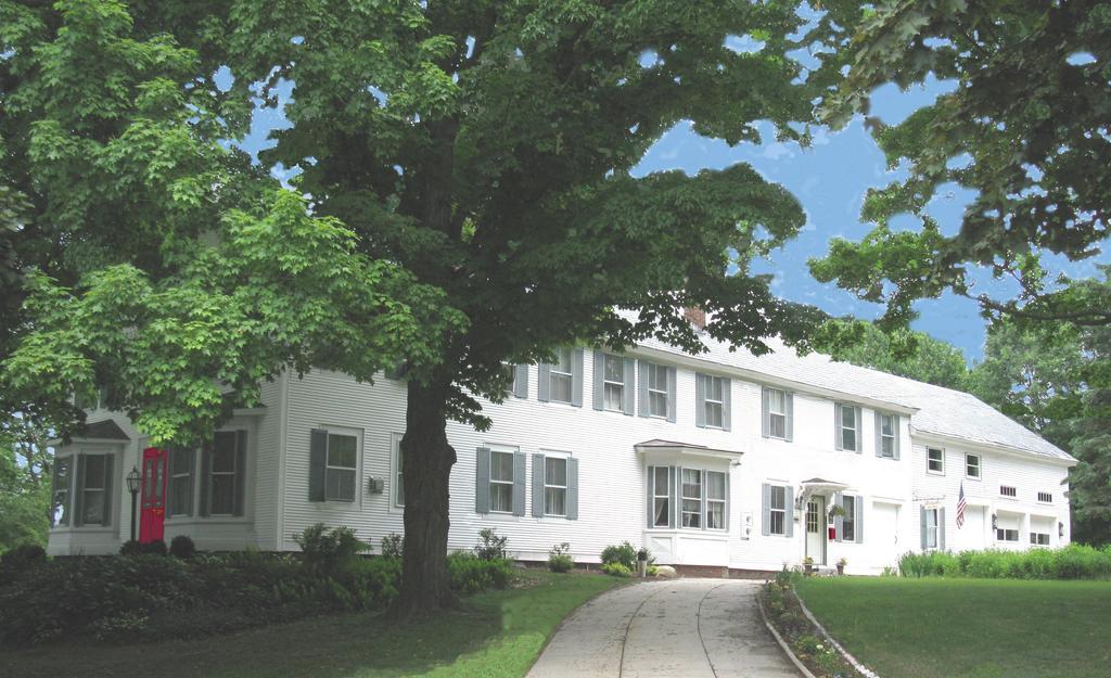 The Bridges Inn At Whitcomb House B&B Swanzey Exterior photo