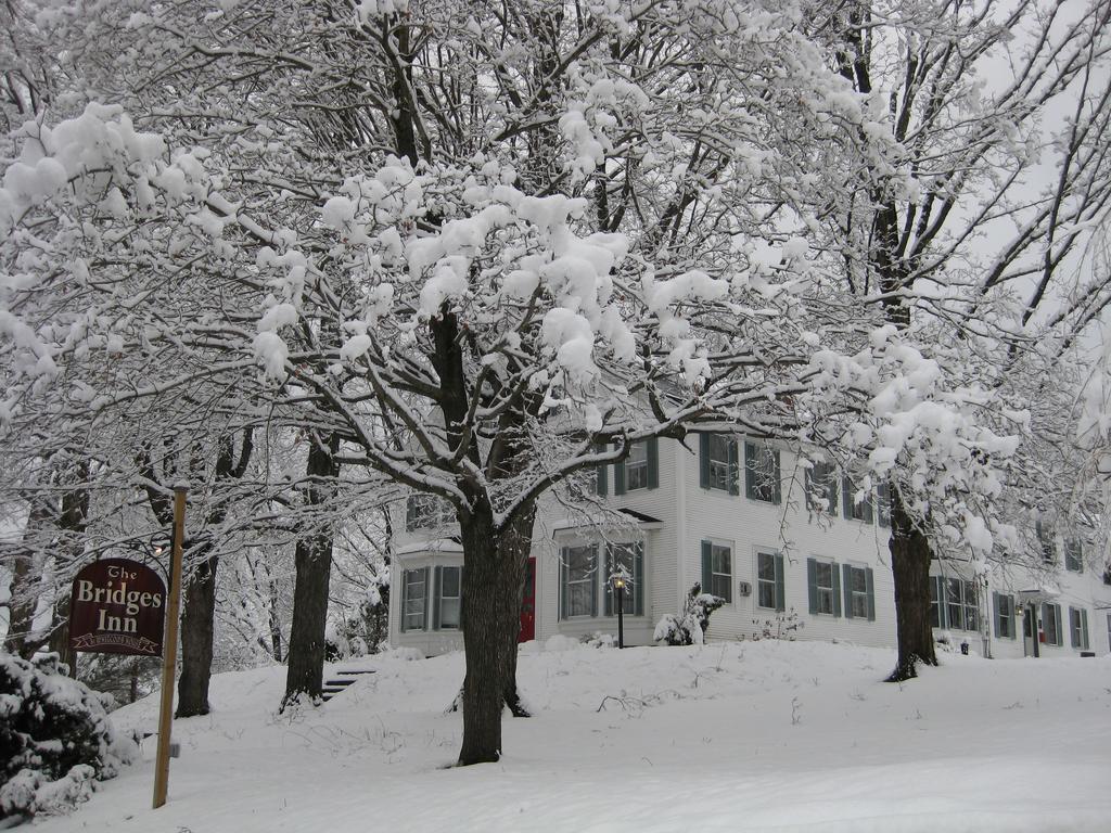 The Bridges Inn At Whitcomb House B&B Swanzey Exterior photo